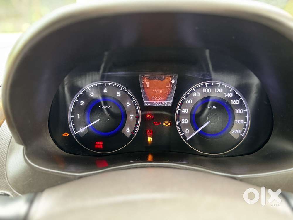 Hyundai Verna Fluidic 1.6 Vtvt Sx Opt, 2014, Petrol