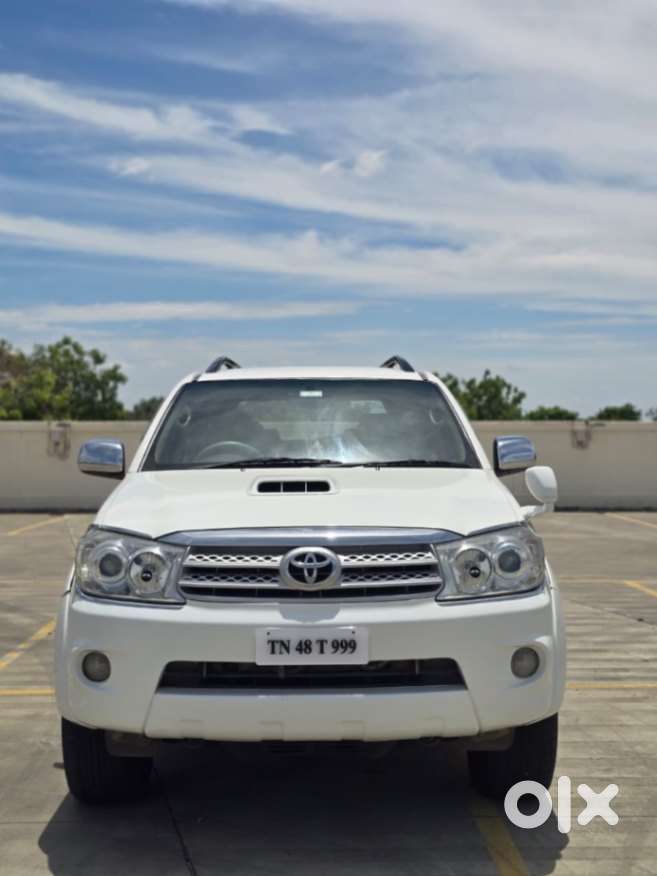 Toyota Fortuner 3.0 4x4 Manual, 2011, Diesel