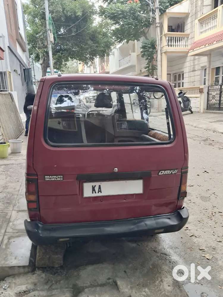 Maruti Suzuki Omni 2000