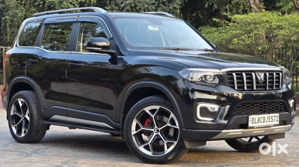 Mahindra Scorpio N Z8 Petrol At 7 Str, 2025, Petrol