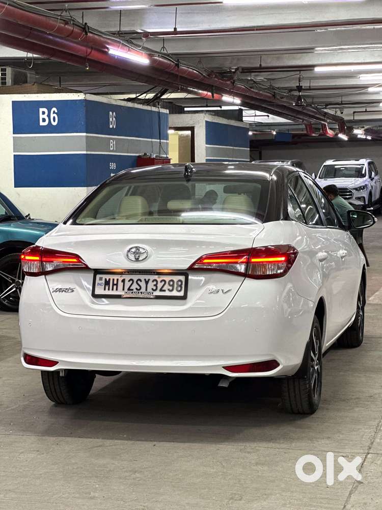Toyota Yaris V Cvt, 2020, Petrol