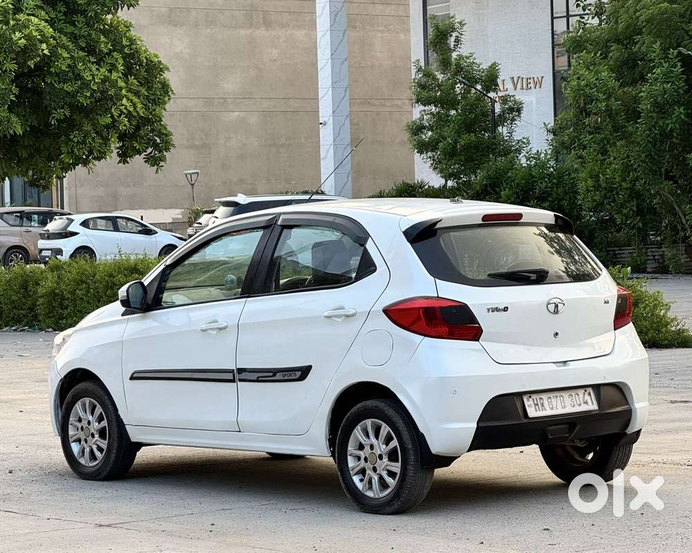 Tata Tiago 1.2 Revotron Xz (o), 2018, Petrol