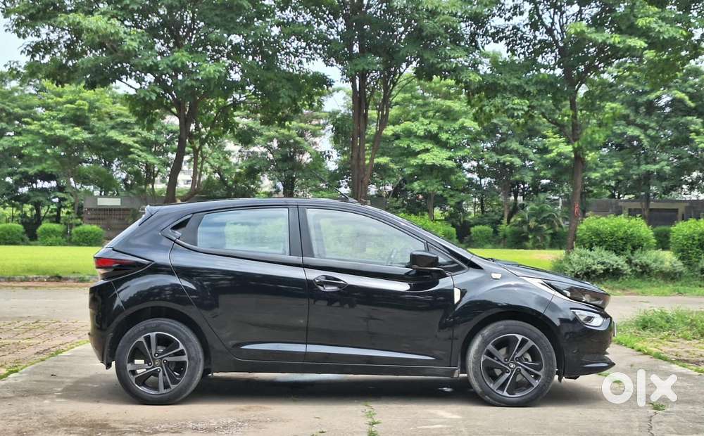 Tata Altroz Xz Plus (s) Dark Edition, 2023, Petrol
