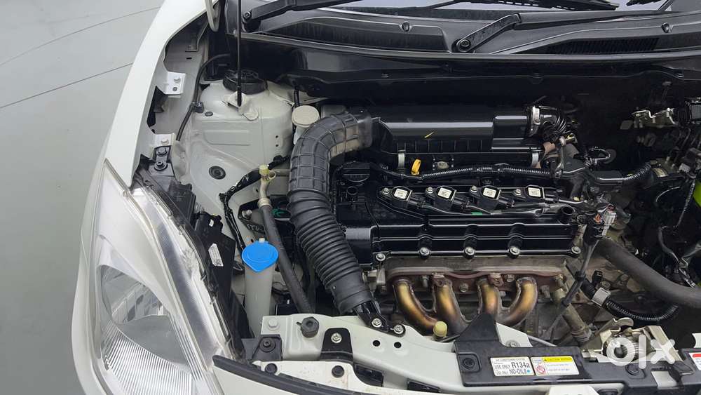 Maruti Suzuki Dzire 1.2 Vxi, 2019, Petrol