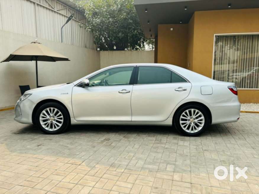 Toyota Camry [2015-2018] 2.5 L At, 2017, Petrol