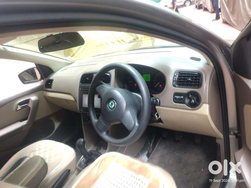 Skoda Rapid 1.6 Tdi Active Plus, 2013, Petrol