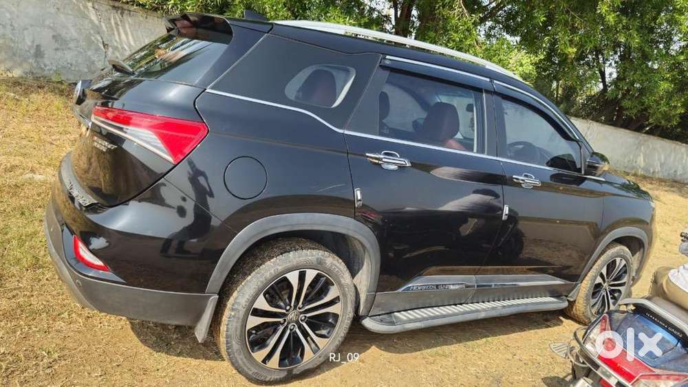 Mg Hector Plus 2021 Diesel Well Maintained