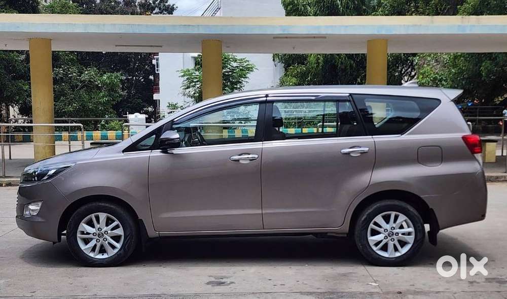 Toyota Innova Crysta 2.4 V 7 Str, 2017, Diesel