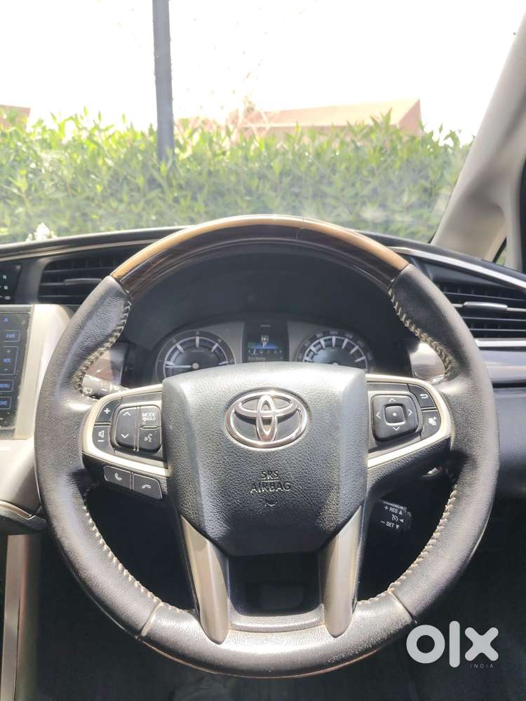 Toyota Innova Crysta 2.8z Automatic, 2019, Diesel