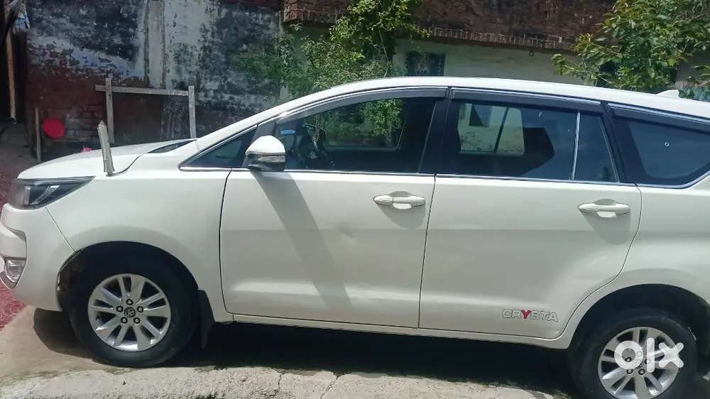 Toyota Innova Crysta 2017