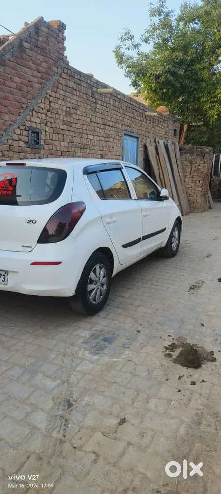 Hyundai I20 2012 Petrol 88000 Km Driven