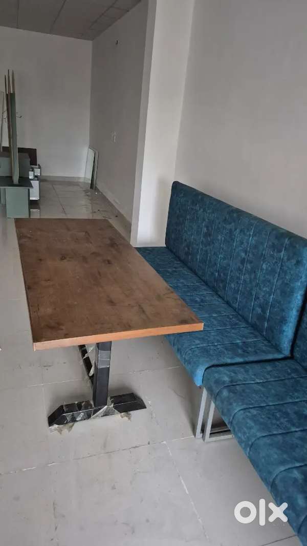 Sofa & table best for restaurant
