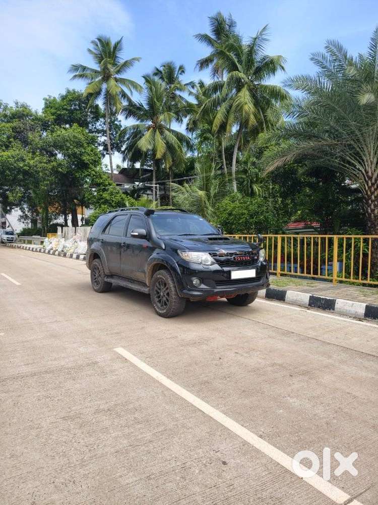 Toyota Fortuner 3.0 4x2 Mt, 2012, Diesel