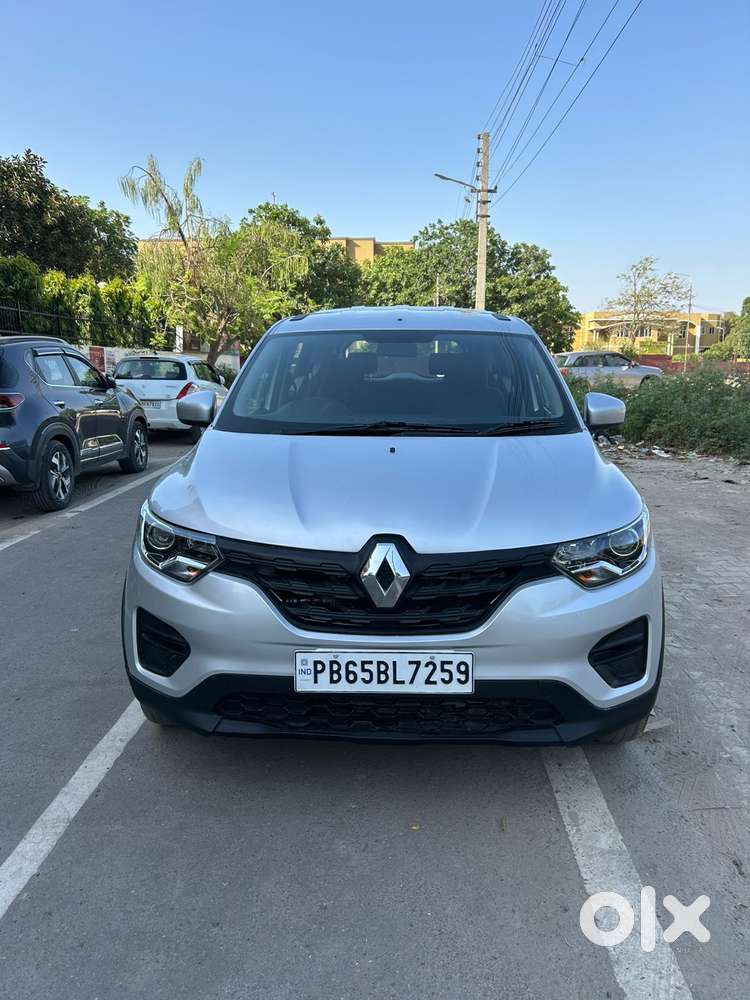 Renault Triber 1.0 Rxe, 2023, Petrol