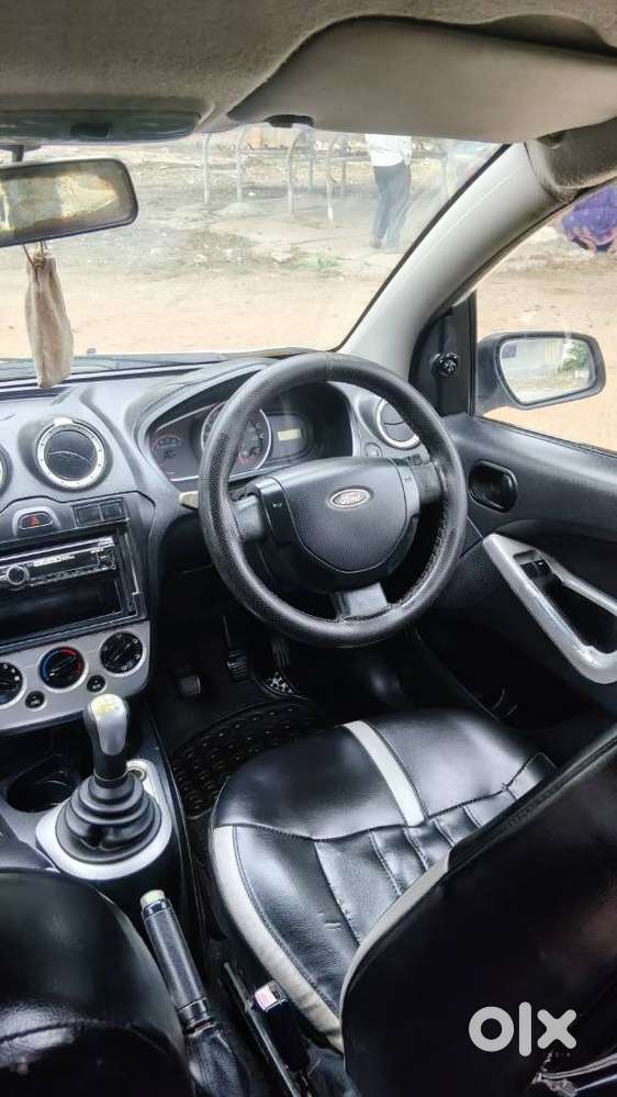 Ford Figo 1.2p Ambiente Mt, 2010, Petrol