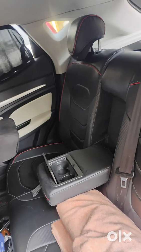 Mg Astor 2023 Petrol 22000 Km Driven