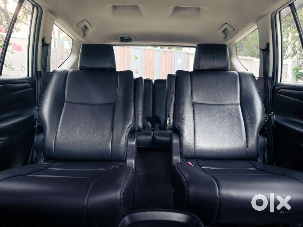 Toyota Innova Crysta [2020-ongoing] 2.4 Gx 7 Str, 2021, Diesel