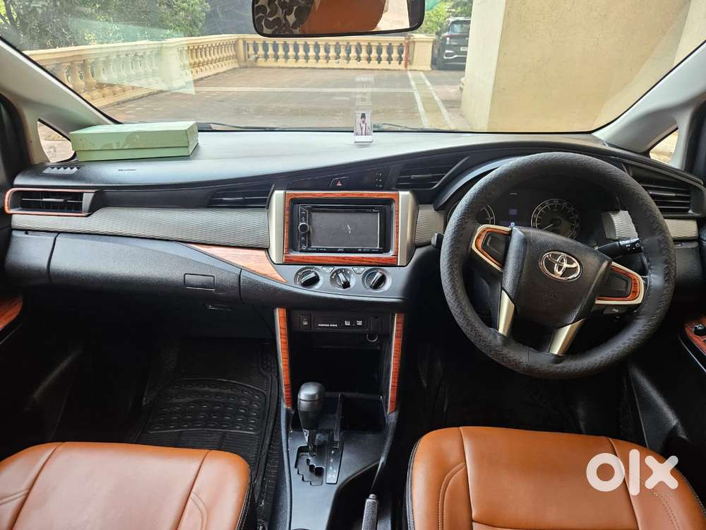 Toyota Innova Crysta