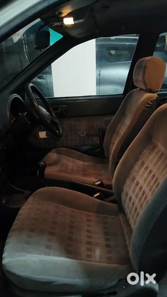 Maruti Suzuki Esteem Lxi 2003