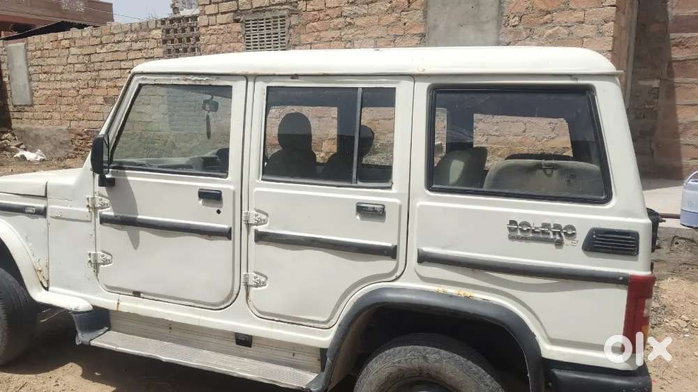 Mahindra Bolero Neo 2005