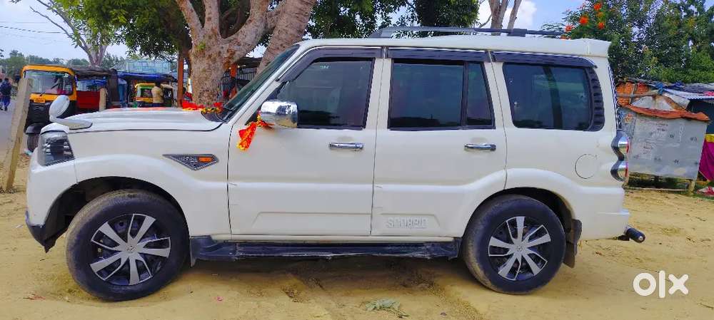 Mahindra Scorpio Classic 2016 Diesel Manual