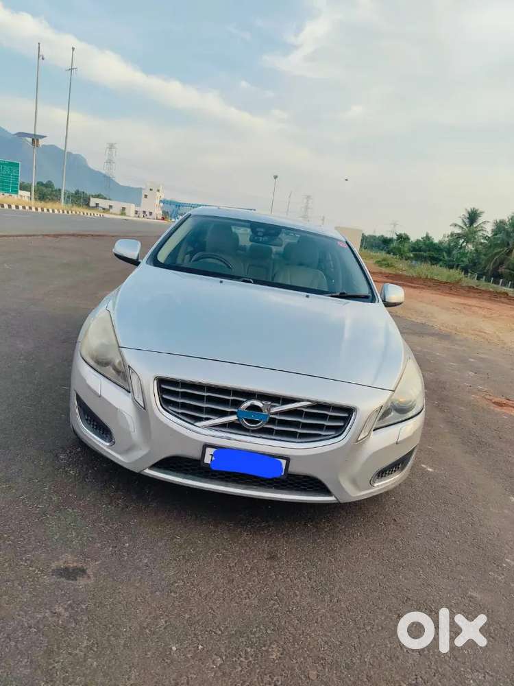 Volvo S60 2012 Diesel Well Maintained