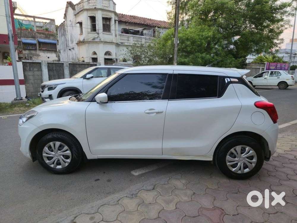 Maruti Suzuki Swift Vxi + Manual, 2021, Petrol