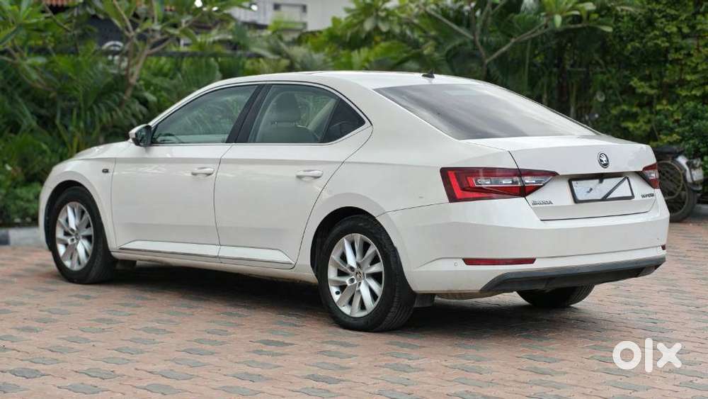 Skoda Superb L&k 2.0 Tdi At, 2018, Diesel