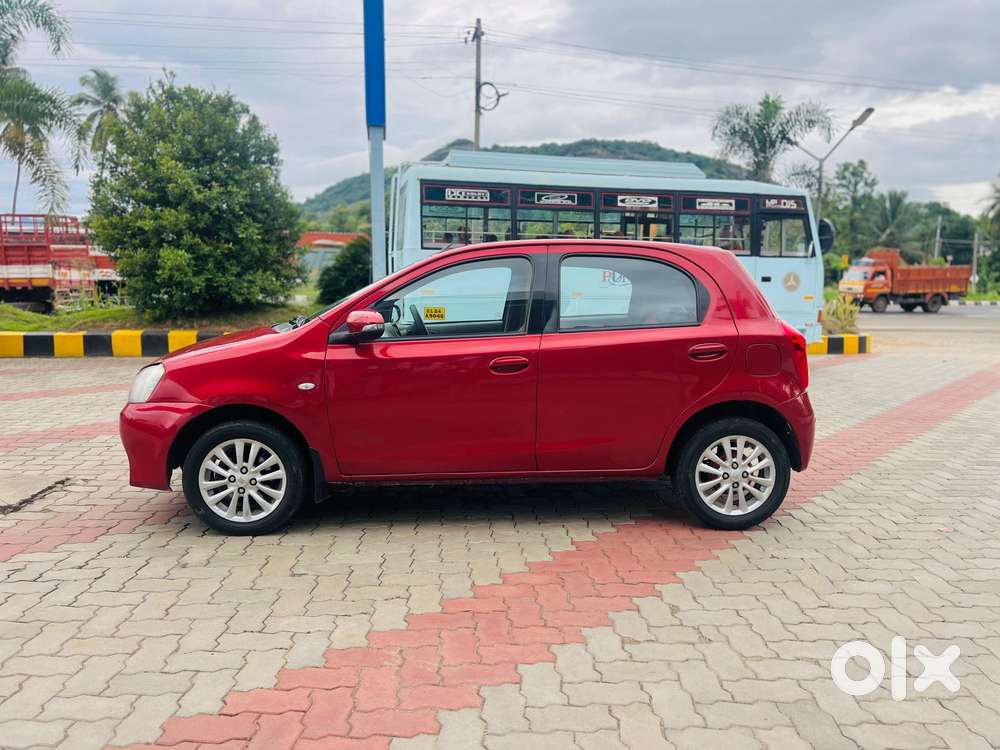 Toyota Etios Liva V, 2012, Petrol
