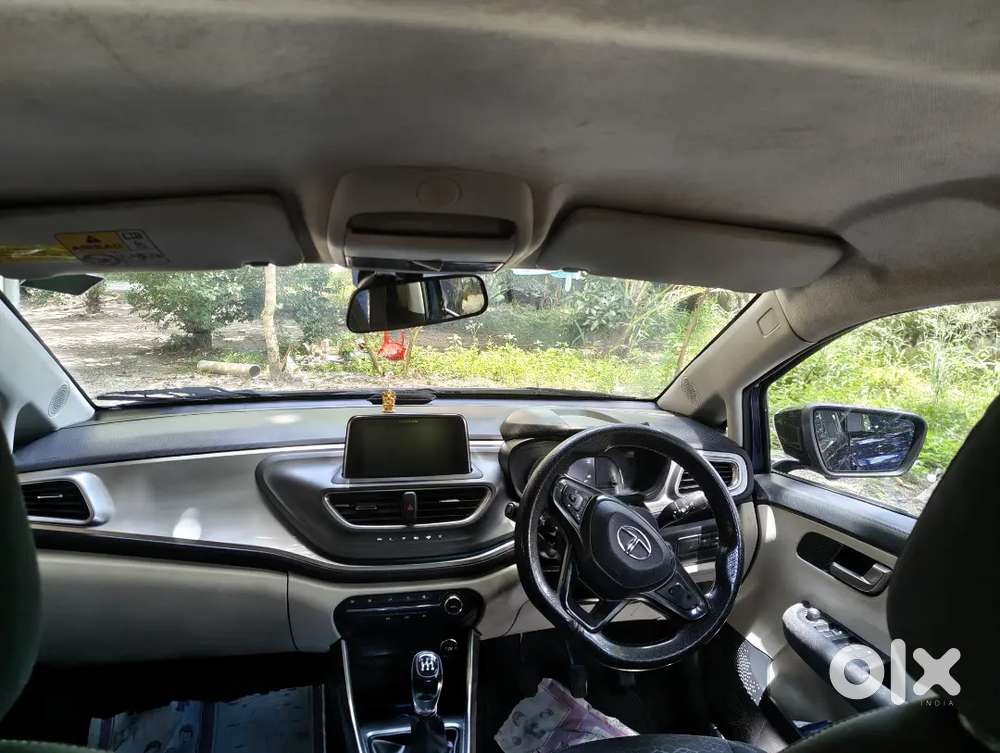Tata Altroz Xz Icng 2023