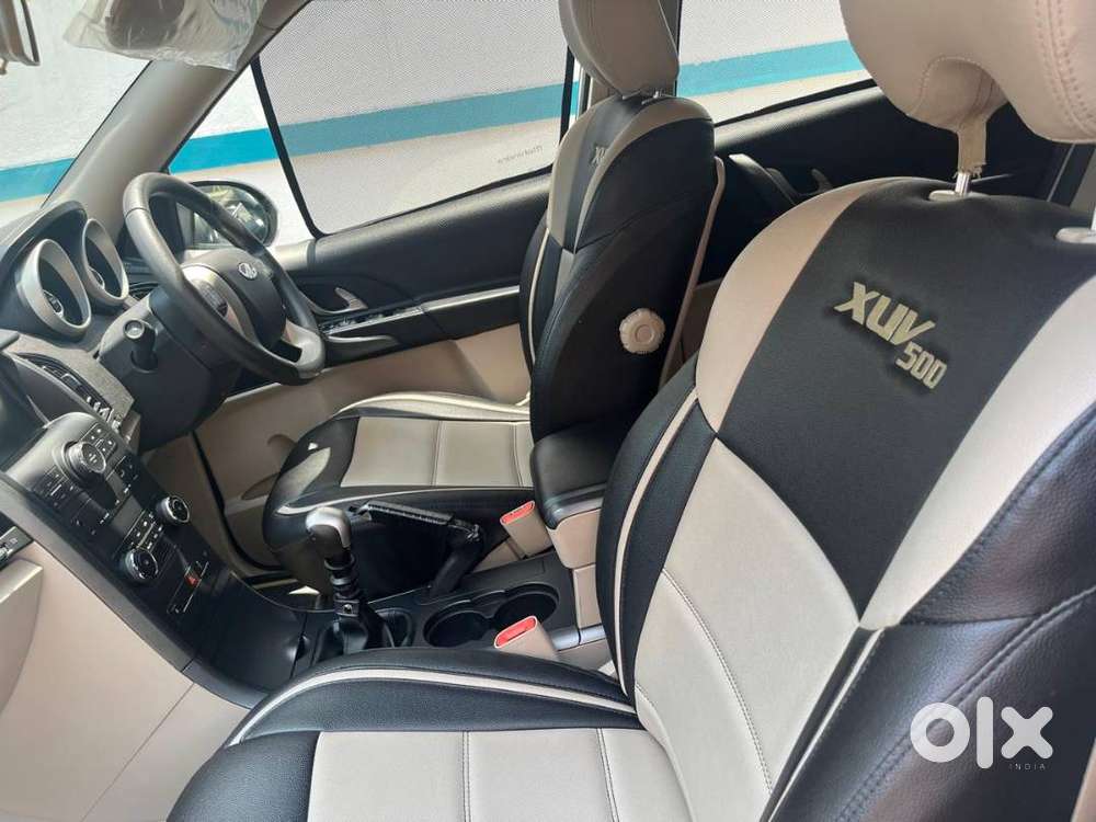 Mahindraxuv500(w6)-8yrs-diesel-manual