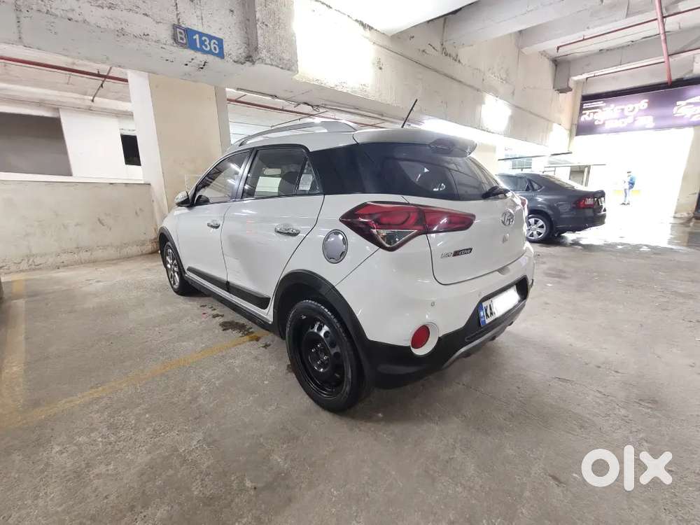 Single-owner I20 Active Top Spec (sx, 6 Airbags) 90k Km Greatshape