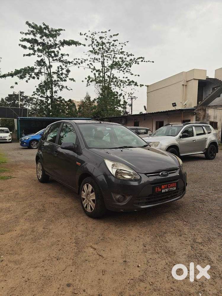 Ford Figo Petrol Titanium, 2010, Petrol