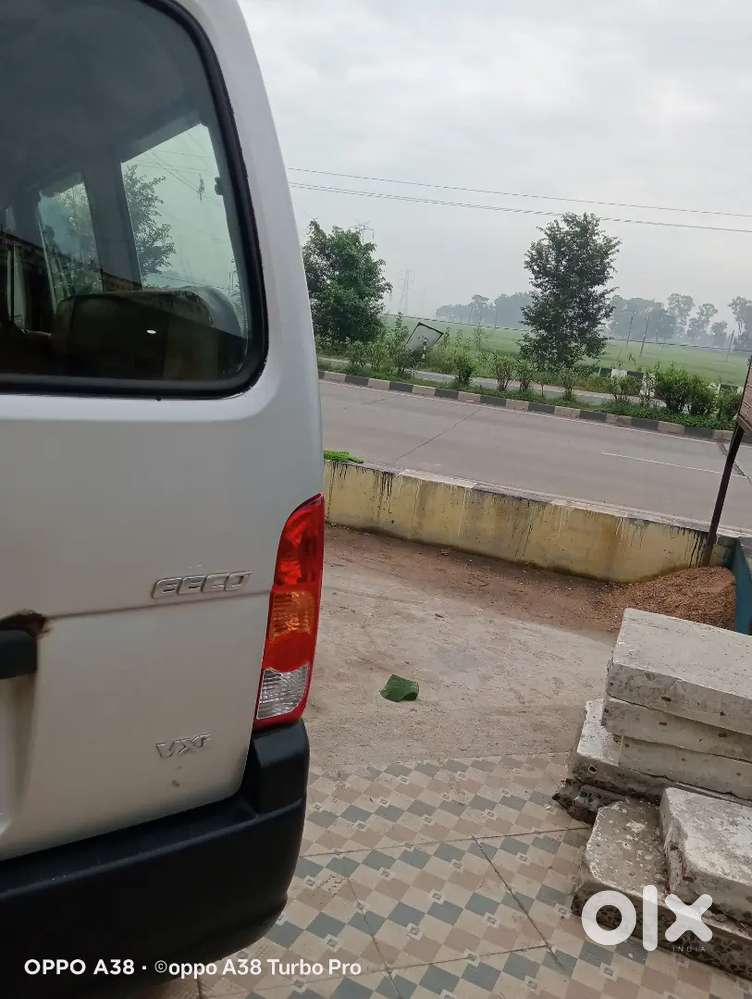 Maruti Suzuki Eeco 2013 A/c