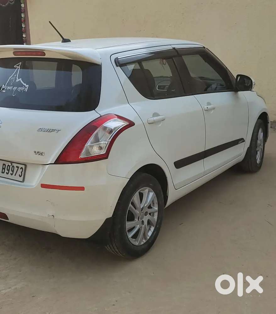 Maruti Suzuki Swift 2017 Cng & Hybrids 39000 Km Driven