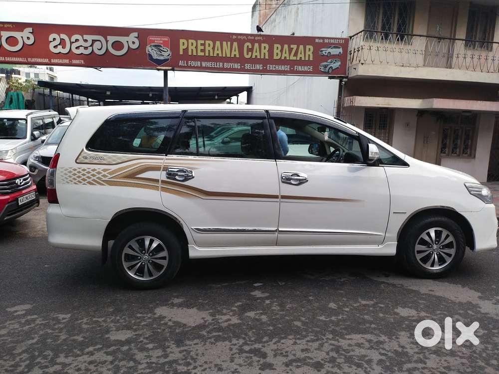 Toyota Innova 2.5 Zx 7 Str Bs-iv, 2015, Diesel
