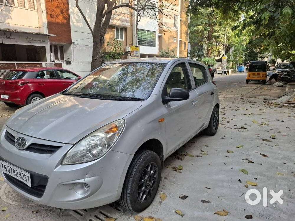 Hyundai I20 2009-2011 Asta, 2009, Petrol