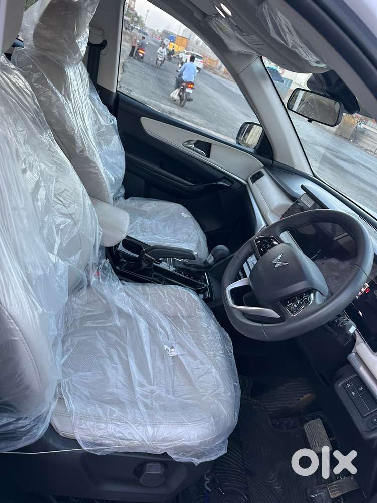 Mahindra Xuv700, 2025, Diesel