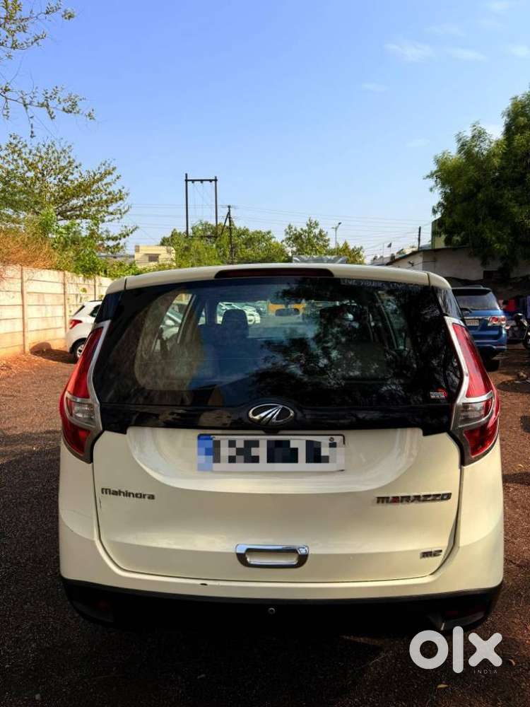 Mahindra Marazzo M2, 2018, Diesel