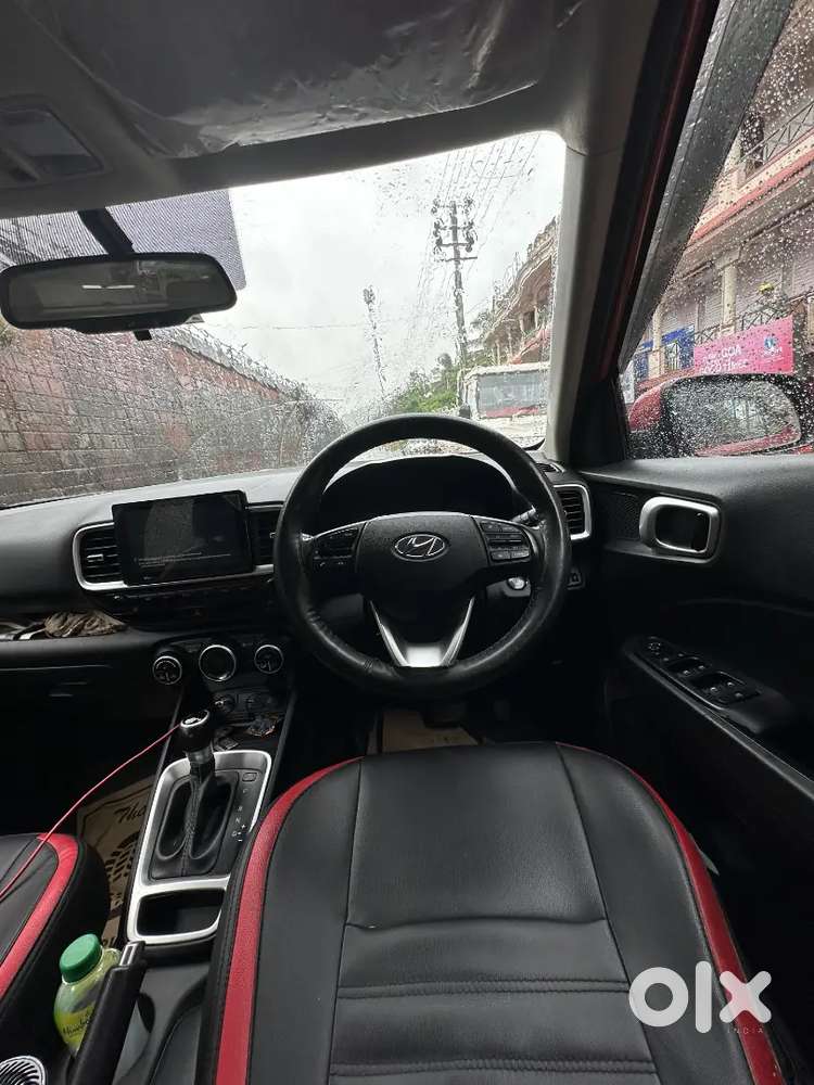 Hyundai Venue 2019 Petrol 160000 Km Driven