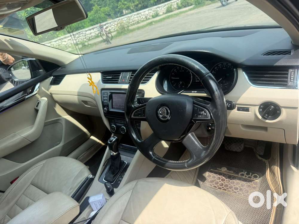 Skoda Octavia Ambition 2.0 Tdi At, 2014, Diesel