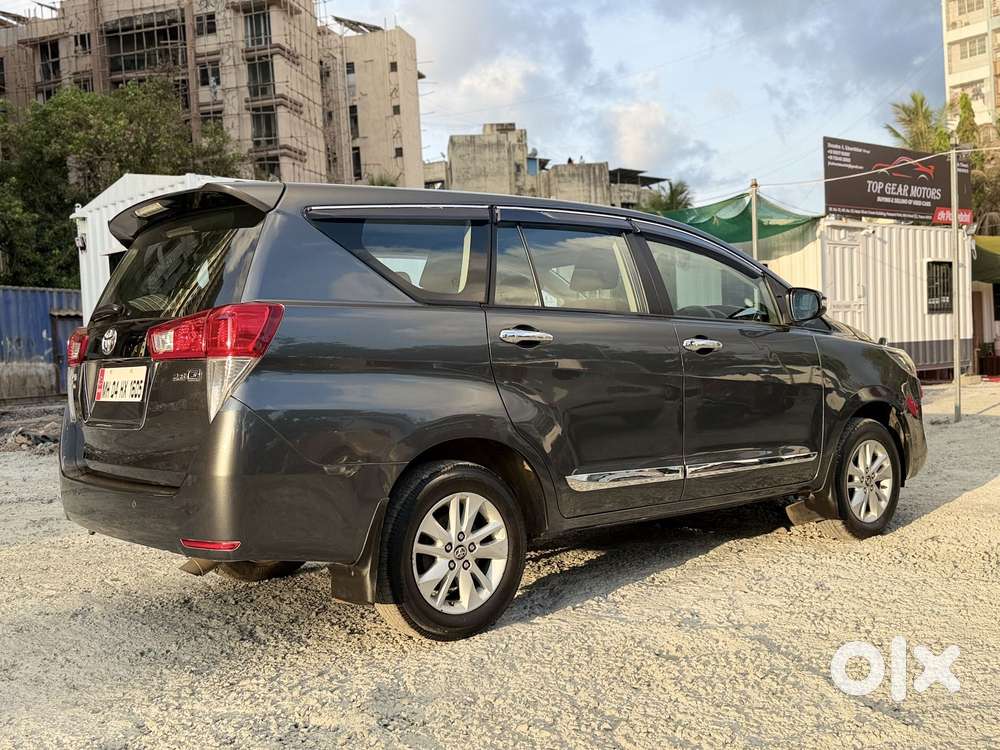 Toyota Innova Crysta 2.8 Gx At 8 Seater, 2017, Diesel