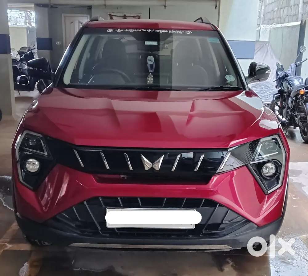 Mahindra Xuv 3xo Ax5 Diesel Mt  Oct 2024  16k Km  Single Owner