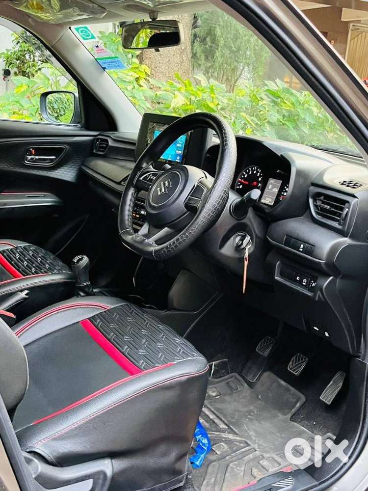 Maruti Suzuki Swift Vxi + Manual, 2026, Petrol