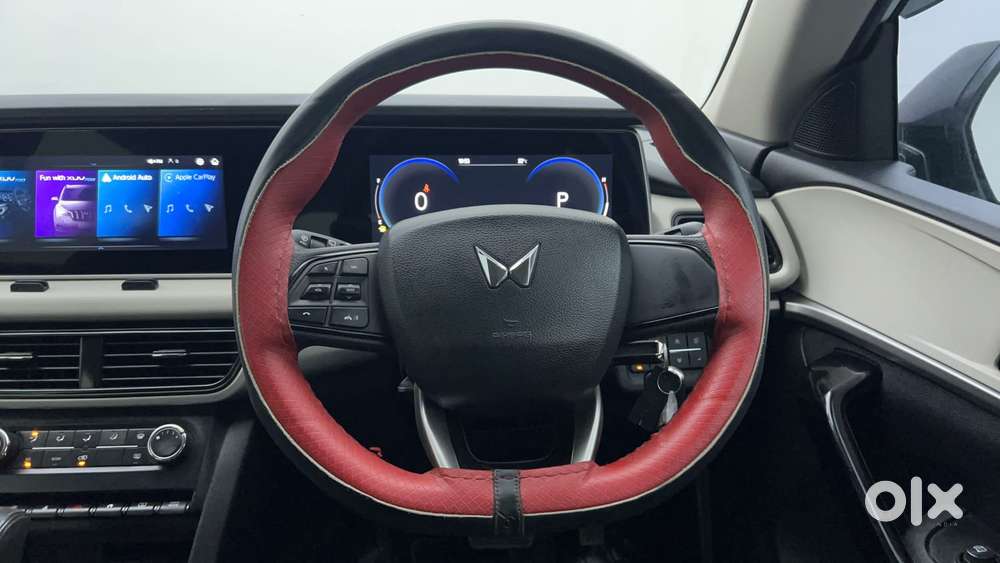 Mahindra Xuv700 2.2 Ax 5 Diesel At Str, 2023, Diesel