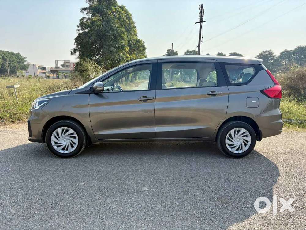 Maruti Suzuki Ertiga Vxi Shvs, 2021, Petrol