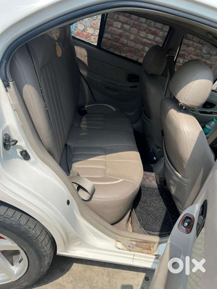 Hyundai Car Model 2012
