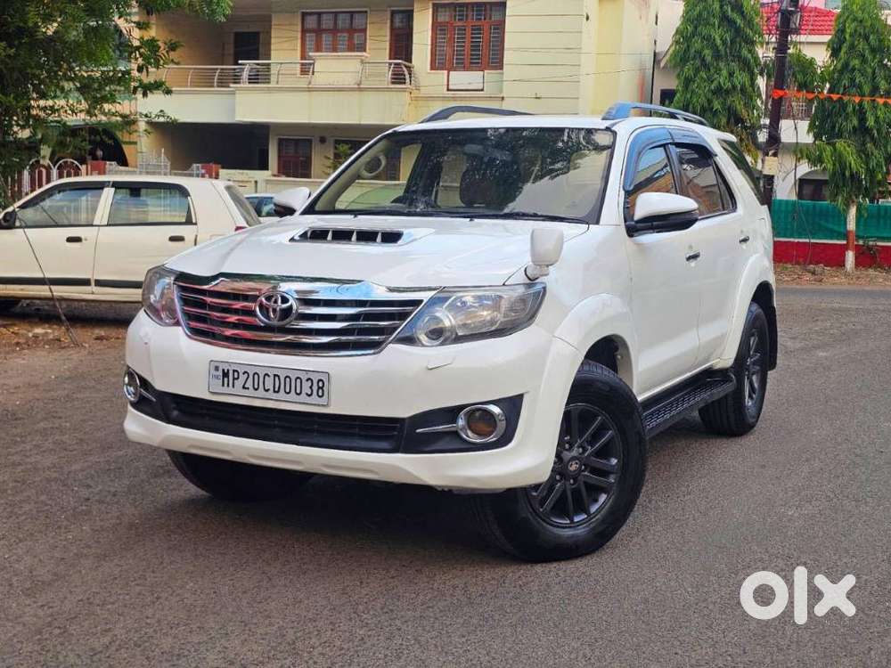 Toyota Fortuner 3.0 4x4 Manual, 2012, Diesel