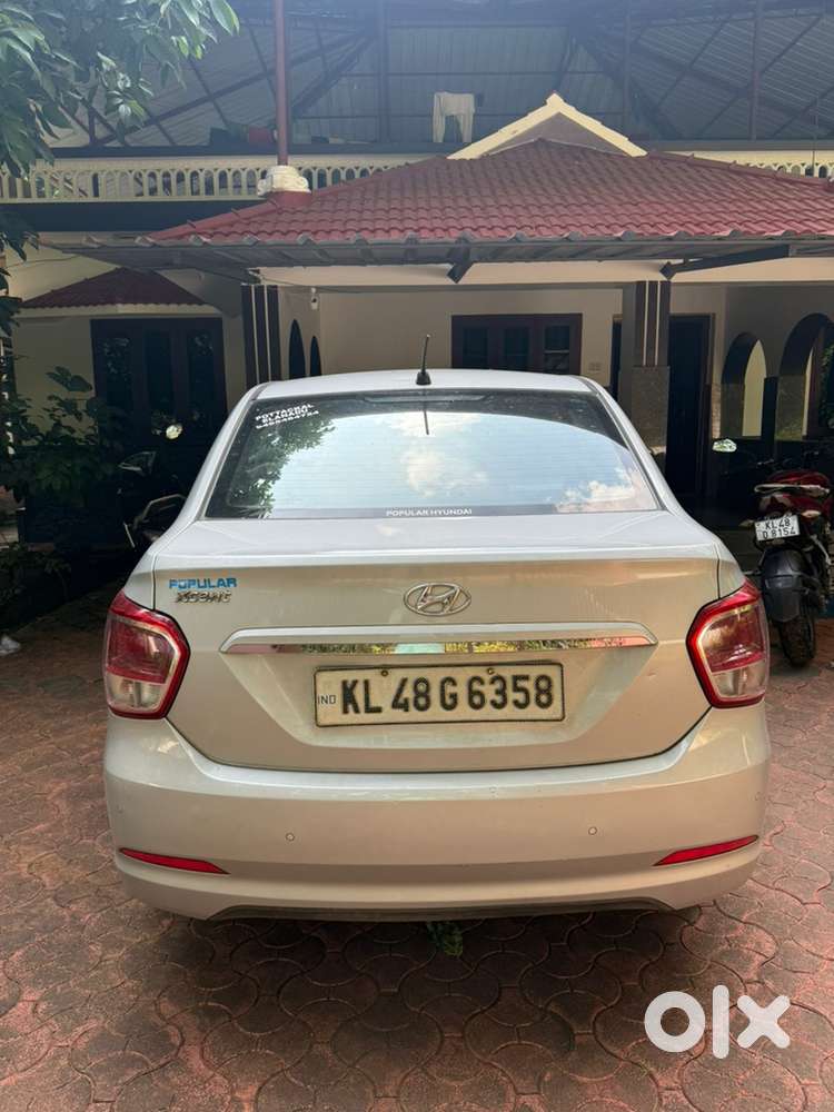 Hyundai Xcent Petrol 2015