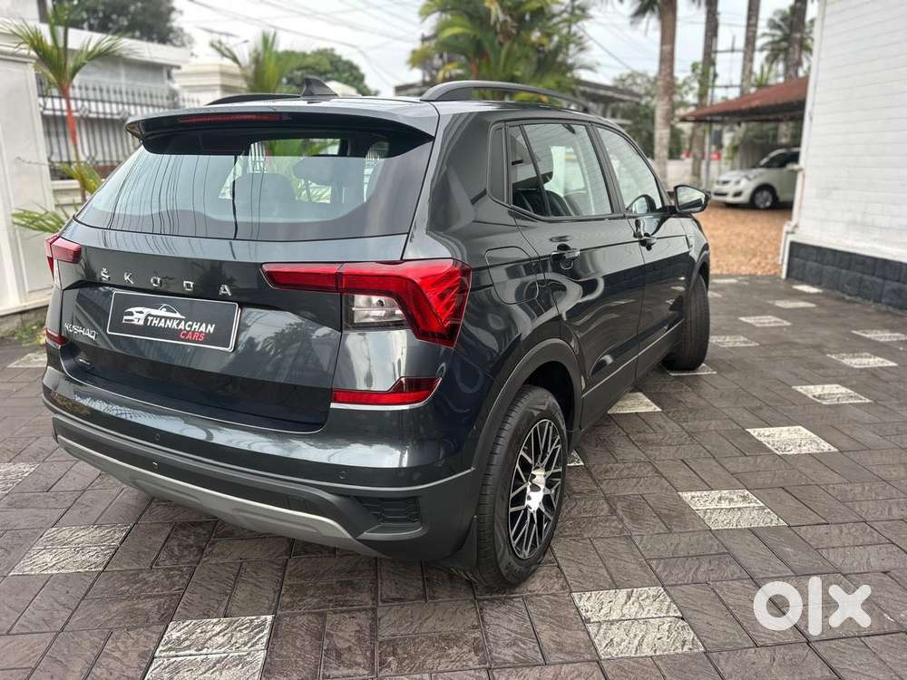Skoda Kushaq 1.0 Tsi Active, 2022, Petrol